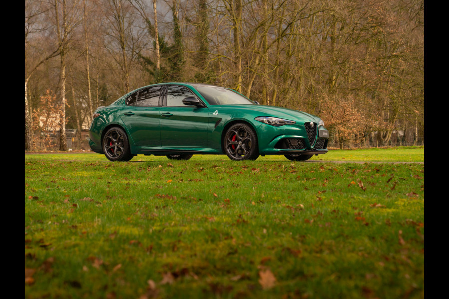 Alfa Romeo Giulia 2.9 V6 Quadrifoglio MY26 | Carbon dak | Akrapovic | Carbon stoelen | Facelift