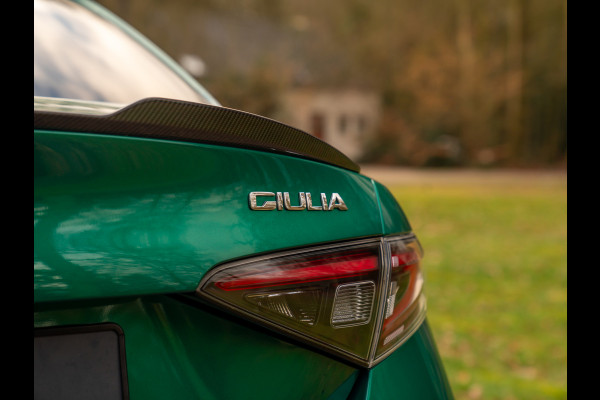 Alfa Romeo Giulia 2.9 V6 Quadrifoglio MY26 | Carbon dak | Akrapovic | Carbon stoelen | Facelift
