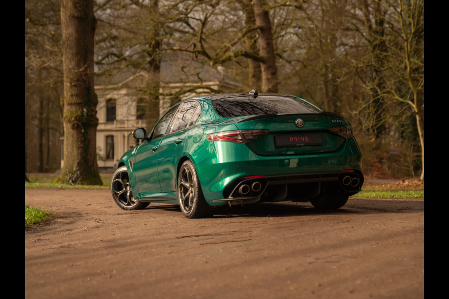 Alfa Romeo Giulia 2.9 V6 Quadrifoglio MY26 | Carbon dak | Akrapovic | Carbon stoelen | Facelift