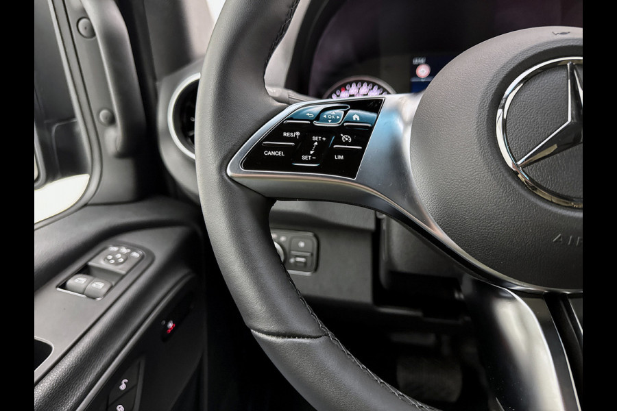 Mercedes-Benz Sprinter 317 1.9 CDI L3H2 Select Navigatie 3500kg trekhaak Stoel en stuurverwarming Parkeerpakket Betimmering