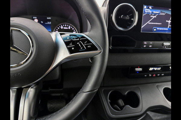 Mercedes-Benz Sprinter 317 1.9 CDI L3H2 Select Navigatie 3500kg trekhaak Stoel en stuurverwarming Parkeerpakket Betimmering