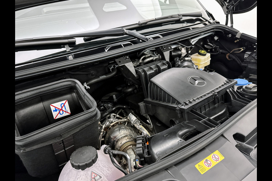 Mercedes-Benz Sprinter 317 1.9 CDI L3H2 Select Navigatie 3500kg trekhaak Stoel en stuurverwarming Parkeerpakket Betimmering