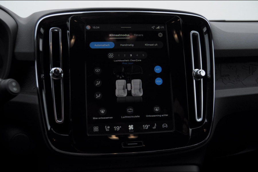 Volvo EX40 252PK Automaat Single Ext. Range Core Business / Driver Assist / Adaptieve cruise control / BLIS / Stoel - en stuurwielverwarming / Pakeersensoren met camera / Apple carplay /