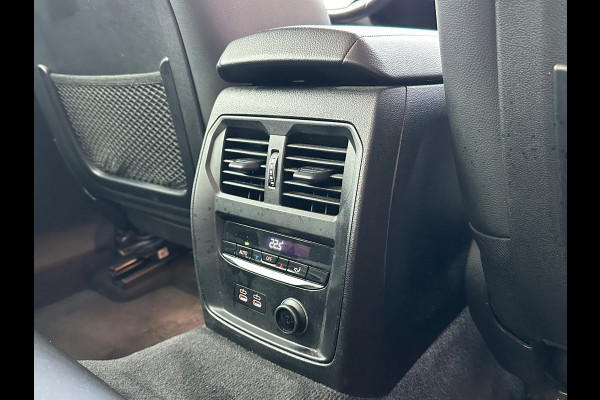 BMW 3-serie 330i High Executive Aut Leer Navi Carplay