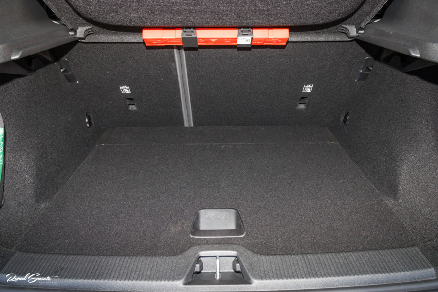 Volvo EX30 Cross Country Twin Motor Performance Ultra 69 kWh | Nieuw | Adaptieve cruise | Panorama dak | Harman Kardon | Memory | Blis |