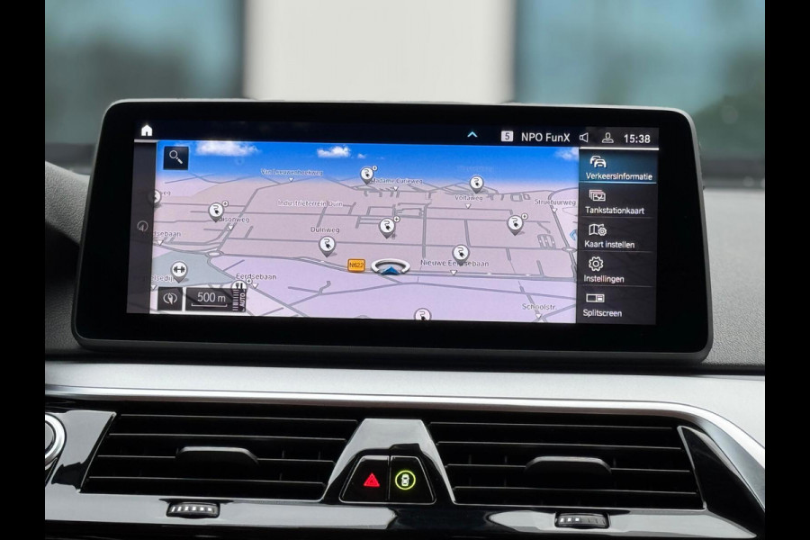 BMW 5 Serie Touring 520e Business Edition Plus, lederen sportinterieur, elect bedienbare trekhaak, 1 e eigenaar, NL auto met nap