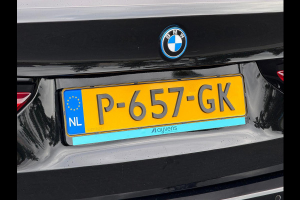 BMW 5 Serie Touring 520e Business Edition Plus, lederen sportinterieur, elect bedienbare trekhaak, 1 e eigenaar, NL auto met nap