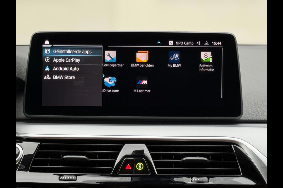 BMW 5 Serie Touring 520e Business Edition Plus, lederen sportinterieur, elect bedienbare trekhaak, 1 e eigenaar, NL auto met nap