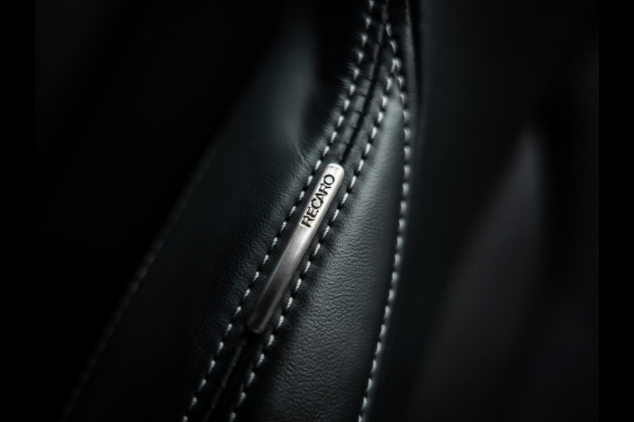 Audi R8 Spyder 5.2 FSI performance S tron. quat. Spyder Volledig Carbon | Audi R8 Performance Sportstoelen | fabrieksgarntie t/m 04-27