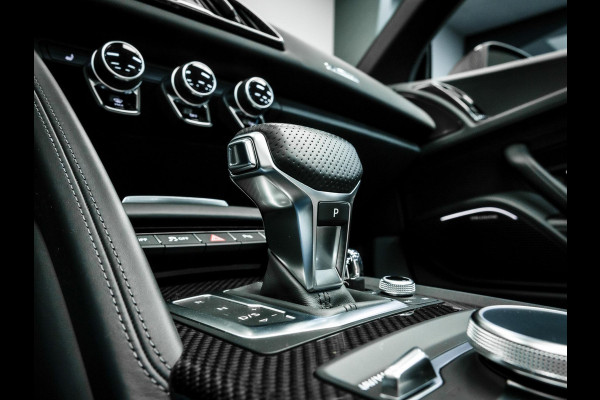 Audi R8 Spyder 5.2 FSI performance S tron. quat. Spyder Volledig Carbon | Audi R8 Performance Sportstoelen | fabrieksgarntie t/m 04-27