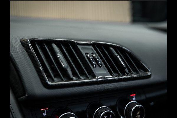 Audi R8 Spyder 5.2 FSI performance S tron. quat. Spyder Volledig Carbon | Audi R8 Performance Sportstoelen | fabrieksgarntie t/m 04-27