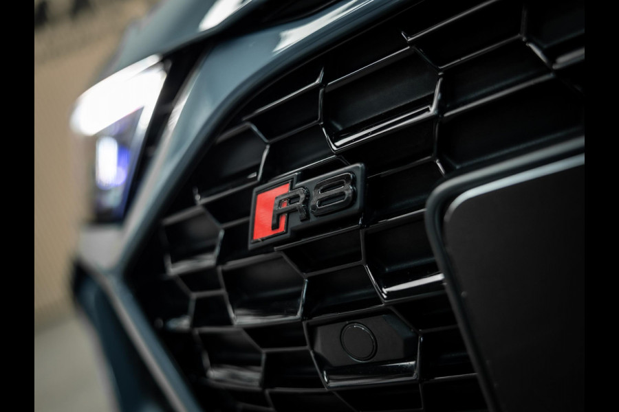 Audi R8 Spyder 5.2 FSI performance S tron. quat. Spyder Volledig Carbon | Audi R8 Performance Sportstoelen | fabrieksgarntie t/m 04-27