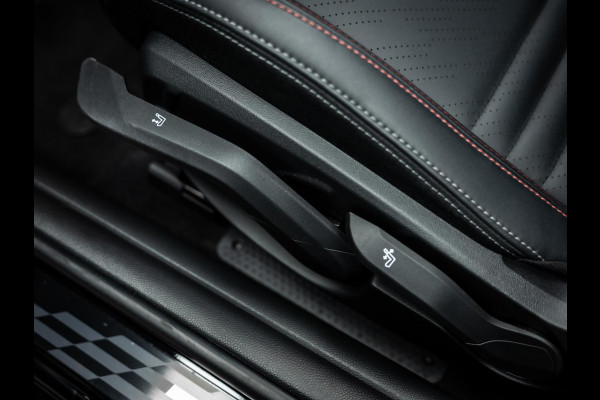 MINI Cooper C John Cooper Works M | Head-up | JCW | Stuurverwarming |Carplay | Stoelverwarming |