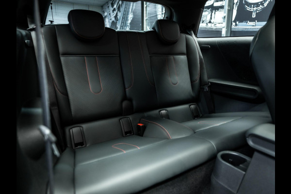 MINI Cooper C John Cooper Works M | Head-up | JCW | Stuurverwarming |Carplay | Stoelverwarming |