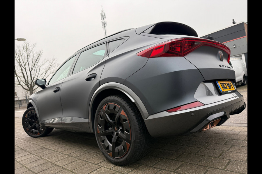 CUPRA Formentor 1.4 e-Hybrid VZ 2022 PERFORMANCE COPPER PANO ACC LEDER LUXE