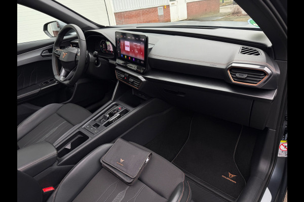 CUPRA Formentor 1.4 e-Hybrid VZ 2022 PERFORMANCE COPPER PANO ACC LEDER LUXE