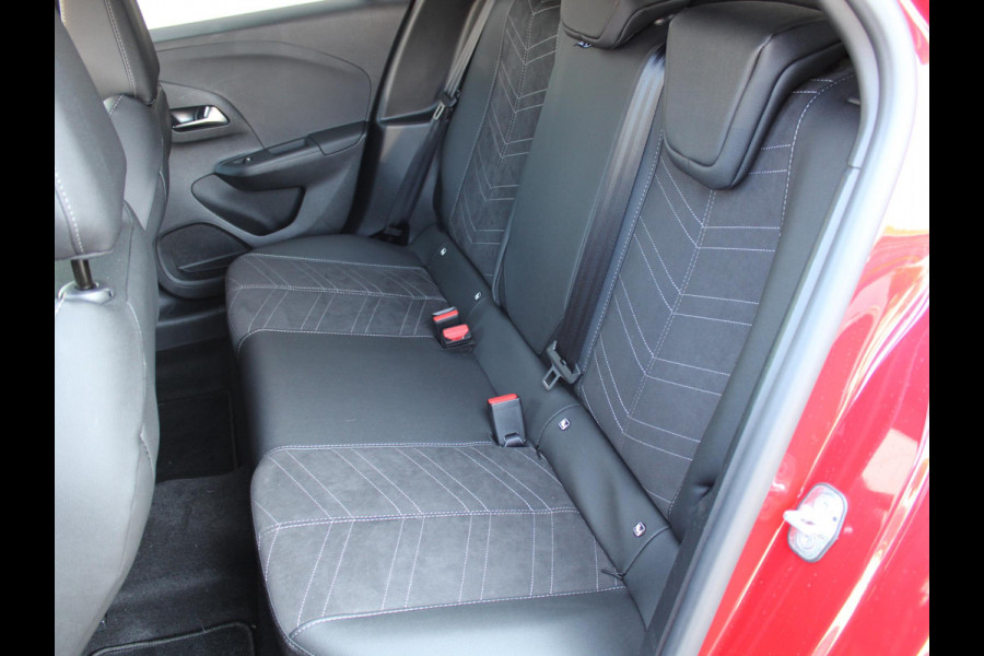 Opel Corsa 1.2 Turbo Hybrid GS AUTOMAAT | NAVIGATIE | CARPLAY | ACHTERUITRIJCAMERA MET SENSOREN |