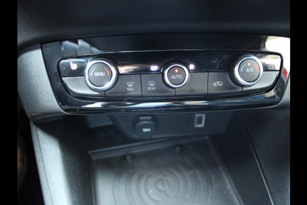 Opel Corsa 1.2 Turbo Hybrid GS AUTOMAAT | NAVIGATIE | CARPLAY | ACHTERUITRIJCAMERA MET SENSOREN |