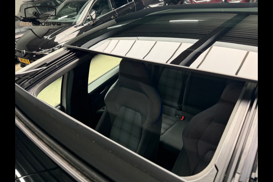 Volkswagen Golf 1.4 eHybrid GTE Pano/Camera/HUD/Keyless