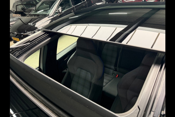 Volkswagen Golf 1.4 eHybrid GTE Pano/Camera/HUD/Keyless
