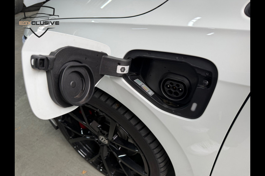 Volkswagen Golf 1.4 eHybrid GTE Pano/Camera/HUD/Keyless