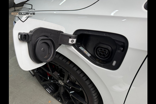 Volkswagen Golf 1.4 eHybrid GTE Pano/Camera/HUD/Keyless