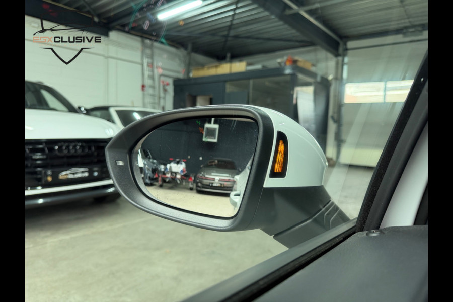 Volkswagen Golf 1.4 eHybrid GTE Pano/Camera/HUD/Keyless