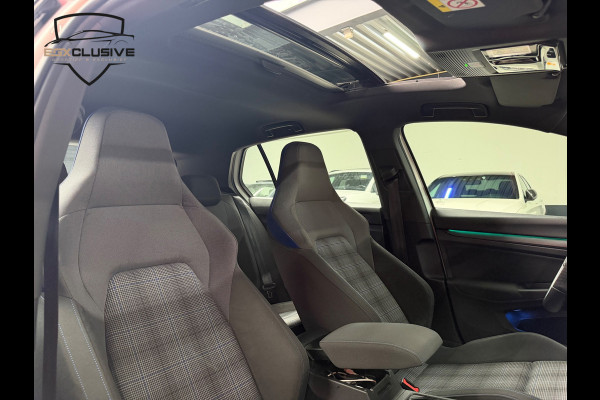 Volkswagen Golf 1.4 eHybrid GTE Pano/Camera/HUD/Keyless