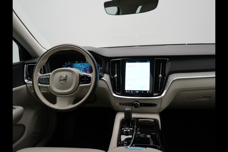 Volvo V60 T6 AWD Core Bright LONG RANGE Plug In Hybrid 350pk Dealer O.H. PHEV | Camera | Lederen Sportstoelen & Stuur Verwarmd | Google Assistent | Apple Carplay | Keyless | Achterbank Verwarmd | Navigatie | DAB | Virtual | 18"L.M |