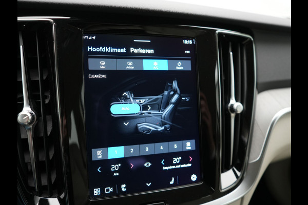 Volvo V60 T6 AWD Core Bright LONG RANGE Plug In Hybrid 350pk Dealer O.H. PHEV | Camera | Lederen Sportstoelen & Stuur Verwarmd | Google Assistent | Apple Carplay | Keyless | Achterbank Verwarmd | Navigatie | DAB | Virtual | 18"L.M |