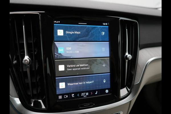 Volvo V60 T6 AWD Core Bright LONG RANGE Plug In Hybrid 350pk Dealer O.H. PHEV | Camera | Lederen Sportstoelen & Stuur Verwarmd | Google Assistent | Apple Carplay | Keyless | Achterbank Verwarmd | Navigatie | DAB | Virtual | 18"L.M |