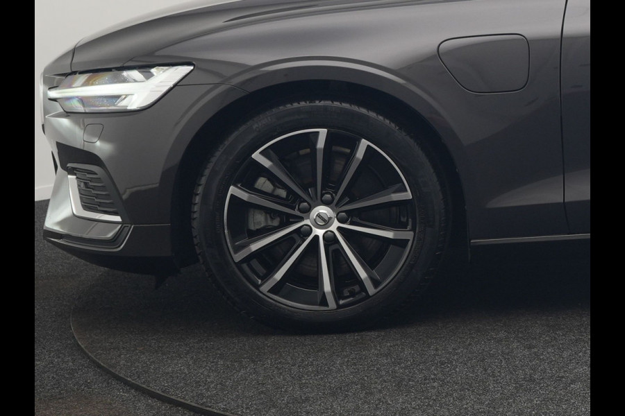 Volvo V60 T6 AWD Core Bright LONG RANGE Plug In Hybrid 350pk Dealer O.H. PHEV | Camera | Lederen Sportstoelen & Stuur Verwarmd | Google Assistent | Apple Carplay | Keyless | Achterbank Verwarmd | Navigatie | DAB | Virtual | 18"L.M |