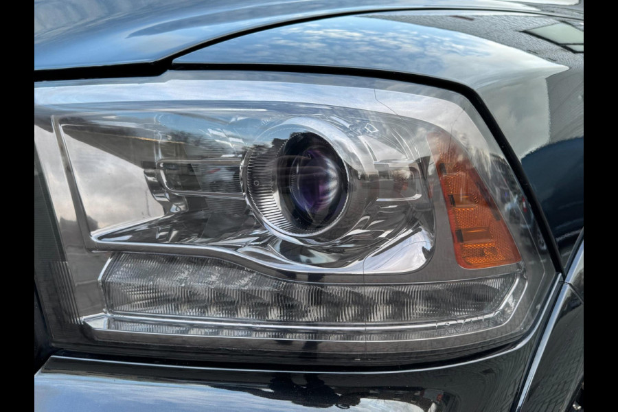 Dodge Ram 1500 Laramie Black Ed. 5.7 V8 4x4 LPG Performance