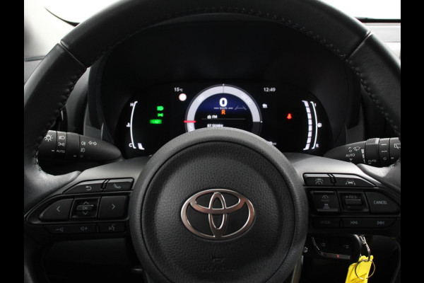 Toyota Yaris 1.5 Hybrid Dynamic Automaat | Climate control | Cruise control adaptieve | LED | Achteruitrijcamera | Lane assist | Apple Carplay/ Android Auto | Camera