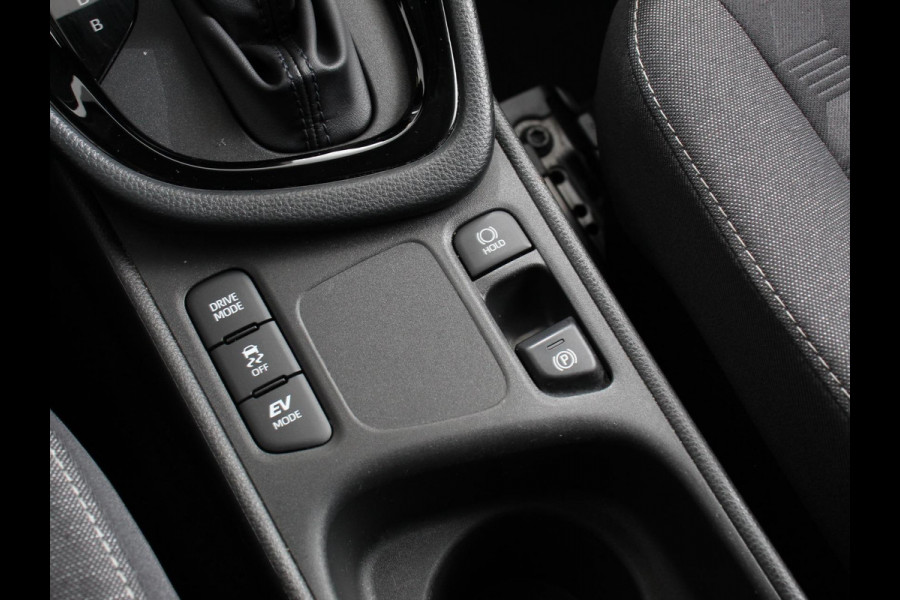 Toyota Yaris 1.5 Hybrid Dynamic Automaat | Climate control | Cruise control adaptieve | LED | Achteruitrijcamera | Lane assist | Apple Carplay/ Android Auto | Camera