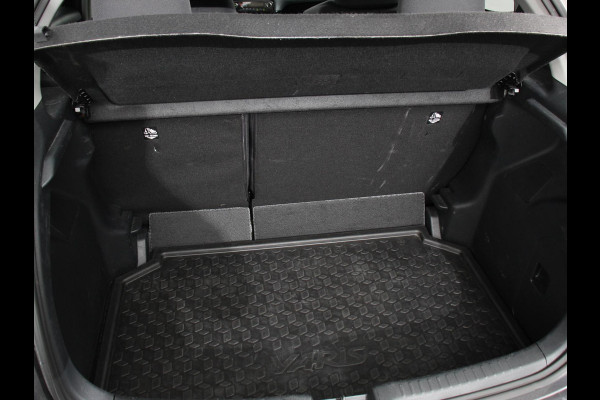 Toyota Yaris 1.5 Hybrid Dynamic Automaat | Climate control | Cruise control adaptieve | LED | Achteruitrijcamera | Lane assist | Apple Carplay/ Android Auto | Camera