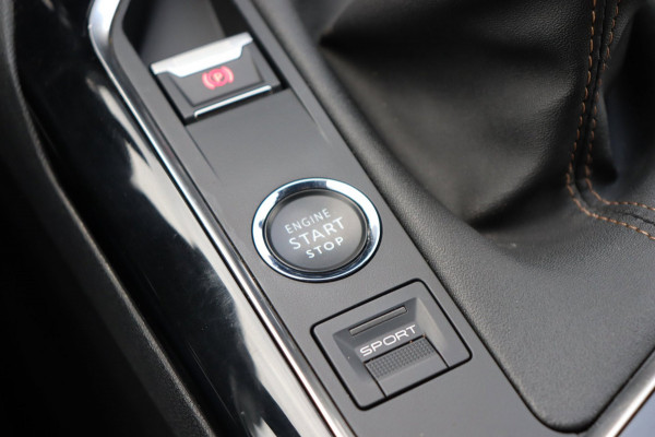 Peugeot 5008 1.2 PT GT-Line 7-persoons org.NL schuifdak trekhaak el.klep camera