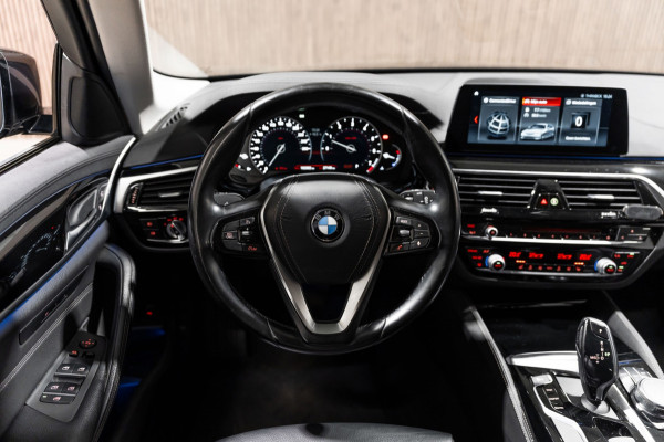 BMW 5 Serie Touring 520i High Executive NAP PDC Leder Dealer OH