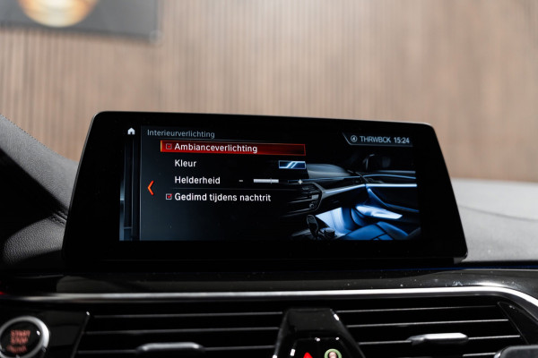 BMW 5 Serie Touring 520i High Executive NAP PDC Leder Dealer OH