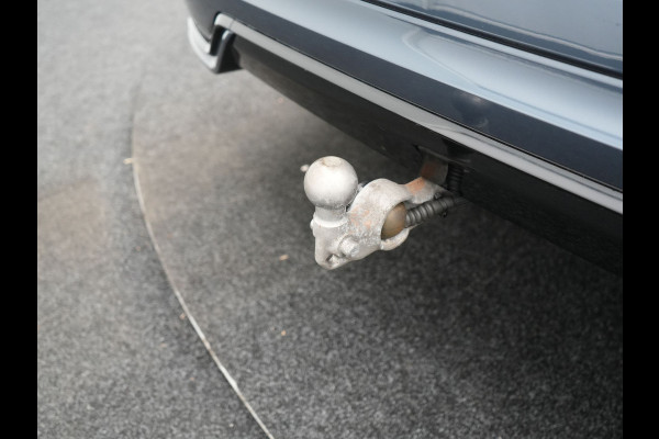 Volvo XC60 T6 AWD Ultimate Dark LONG RANGE Plug In Hybrid 350pk Dealer O.H. PHEV | Trekhaak Af Fabriek | Panodak | Adaptive Cruise | 360 Camera | Harman / Kardon | Lederen Sportstoelen Memory & Verwarmd | Google Assistent | Apple Carplay | Keyless | Stuur Verwarmd |