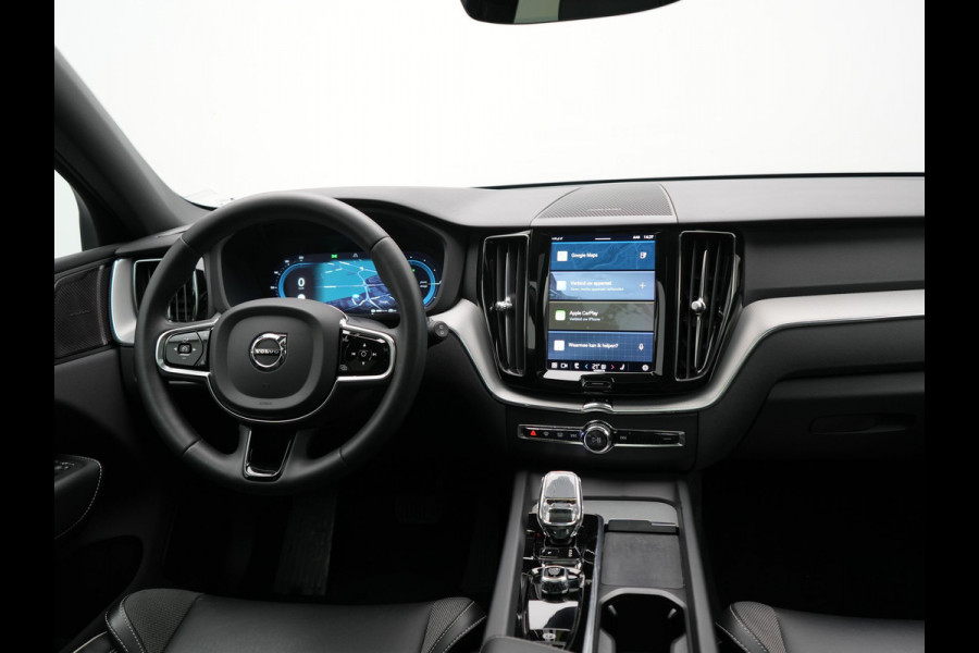 Volvo XC60 T6 AWD Ultimate Dark LONG RANGE Plug In Hybrid 350pk Dealer O.H. PHEV | Trekhaak Af Fabriek | Panodak | Adaptive Cruise | 360 Camera | Harman / Kardon | Lederen Sportstoelen Memory & Verwarmd | Google Assistent | Apple Carplay | Keyless | Stuur Verwarmd |