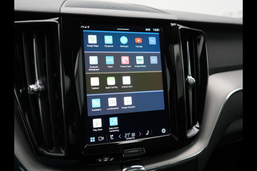 Volvo XC60 T6 AWD Ultimate Dark LONG RANGE Plug In Hybrid 350pk Dealer O.H. PHEV | Trekhaak Af Fabriek | Panodak | Adaptive Cruise | 360 Camera | Harman / Kardon | Lederen Sportstoelen Memory & Verwarmd | Google Assistent | Apple Carplay | Keyless | Stuur Verwarmd |