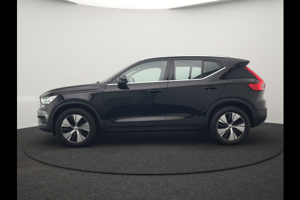 Volvo XC40 T4 Plus Bright Plug In Hybrid 211pk Dealer O.H. PHEV | Trekhaak Af Fabriek | Camera | Harman / Kardon | Sportstoelen Memory & Verwarmd | Keyless | Stuur Verwarmd | Apple Carplay | Virtual | Navigatie | DAB |
