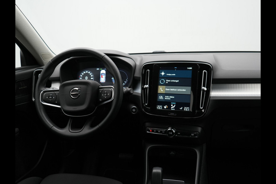 Volvo XC40 T4 Plus Bright Plug In Hybrid 211pk Dealer O.H. PHEV | Trekhaak Af Fabriek | Camera | Harman / Kardon | Sportstoelen Memory & Verwarmd | Keyless | Stuur Verwarmd | Apple Carplay | Virtual | Navigatie | DAB |