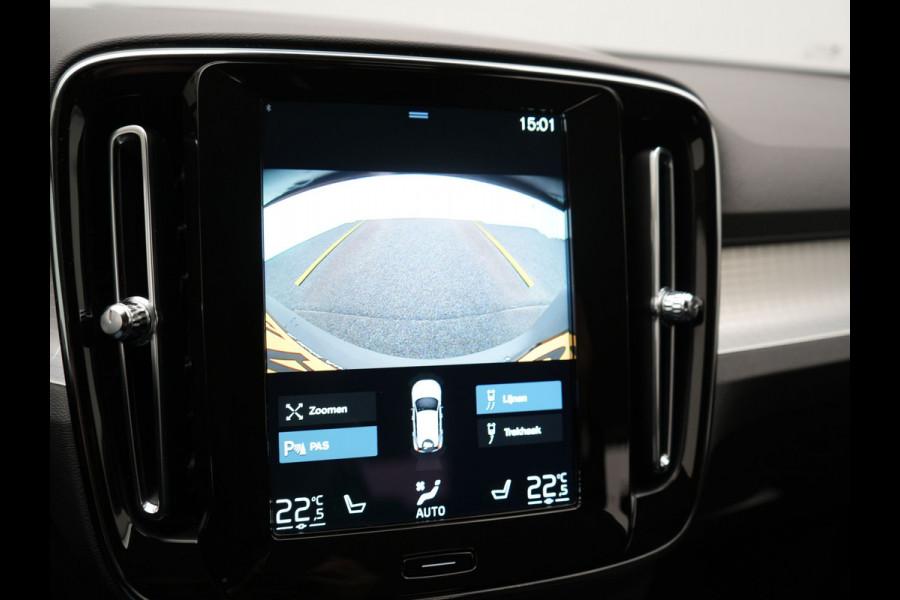 Volvo XC40 T4 Plus Bright Plug In Hybrid 211pk Dealer O.H. PHEV | Trekhaak Af Fabriek | Camera | Harman / Kardon | Sportstoelen Memory & Verwarmd | Keyless | Stuur Verwarmd | Apple Carplay | Virtual | Navigatie | DAB |
