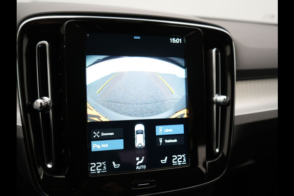Volvo XC40 T4 Plus Bright Plug In Hybrid 211pk Dealer O.H. PHEV | Trekhaak Af Fabriek | Camera | Harman / Kardon | Sportstoelen Memory & Verwarmd | Keyless | Stuur Verwarmd | Apple Carplay | Virtual | Navigatie | DAB |