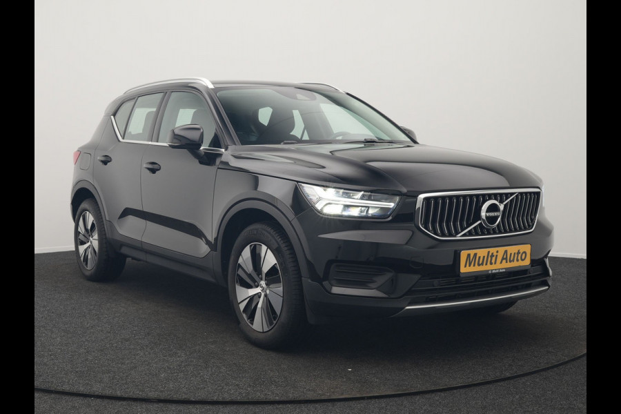 Volvo XC40 T4 Plus Bright Plug In Hybrid 211pk Dealer O.H. PHEV | Trekhaak Af Fabriek | Camera | Harman / Kardon | Sportstoelen Memory & Verwarmd | Keyless | Stuur Verwarmd | Apple Carplay | Virtual | Navigatie | DAB |