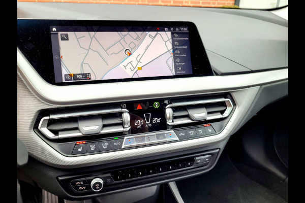 BMW 1-serie 118i High Exe, Mokka leer, Trekhaak (1e eig. BTW NAP)