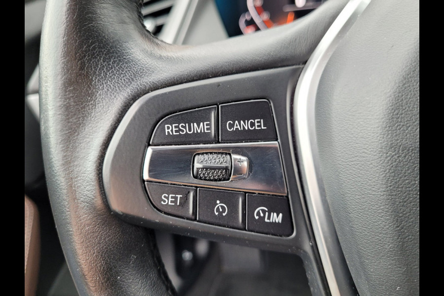 BMW 1-serie 118i High Exe, Mokka leer, Trekhaak (1e eig. BTW NAP)