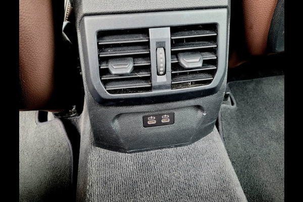 BMW 1-serie 118i High Exe, Mokka leer, Trekhaak (1e eig. BTW NAP)